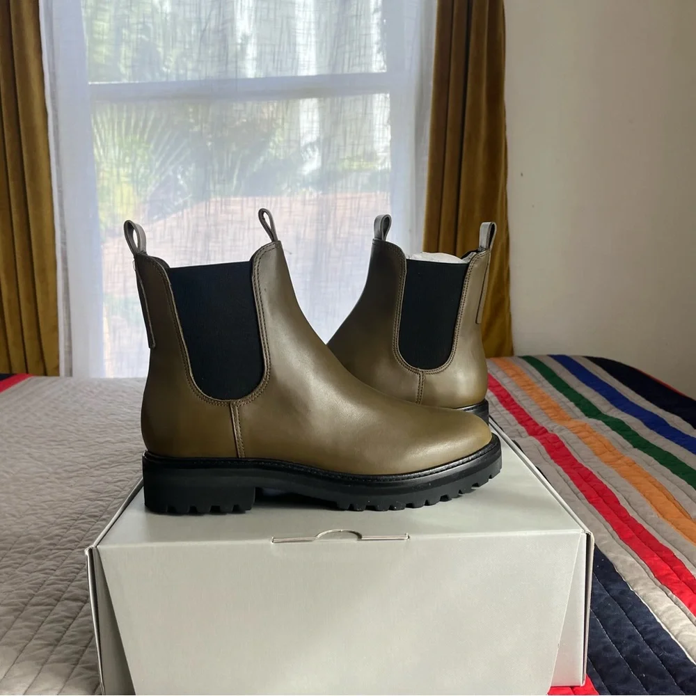 Everlane Olive Green Leather Chelsea Ankle Boots